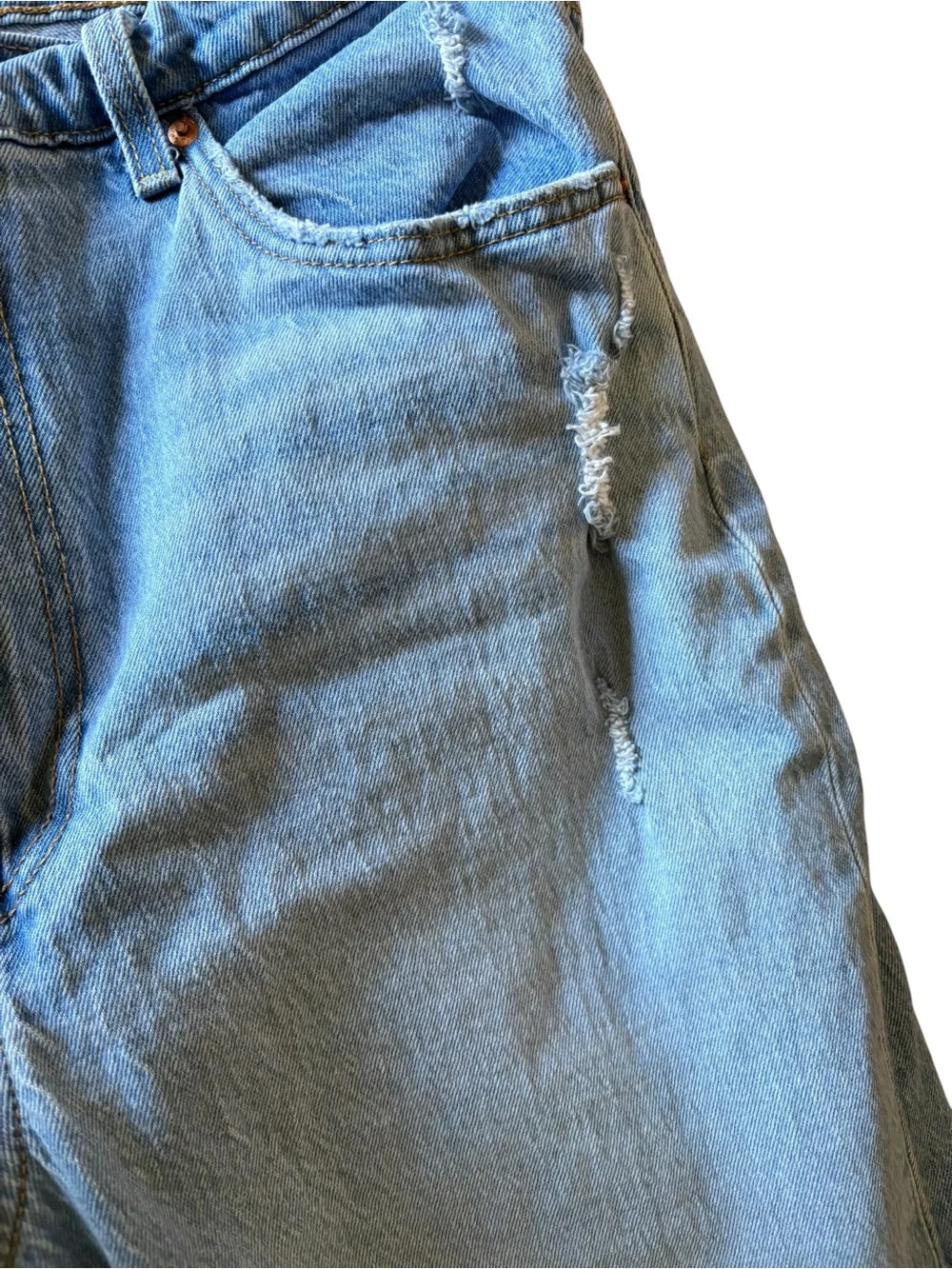 Levi’s Ribcage Bell Wide Leg Jeans Light Wash Distressed 33 - Picture 2 of 7